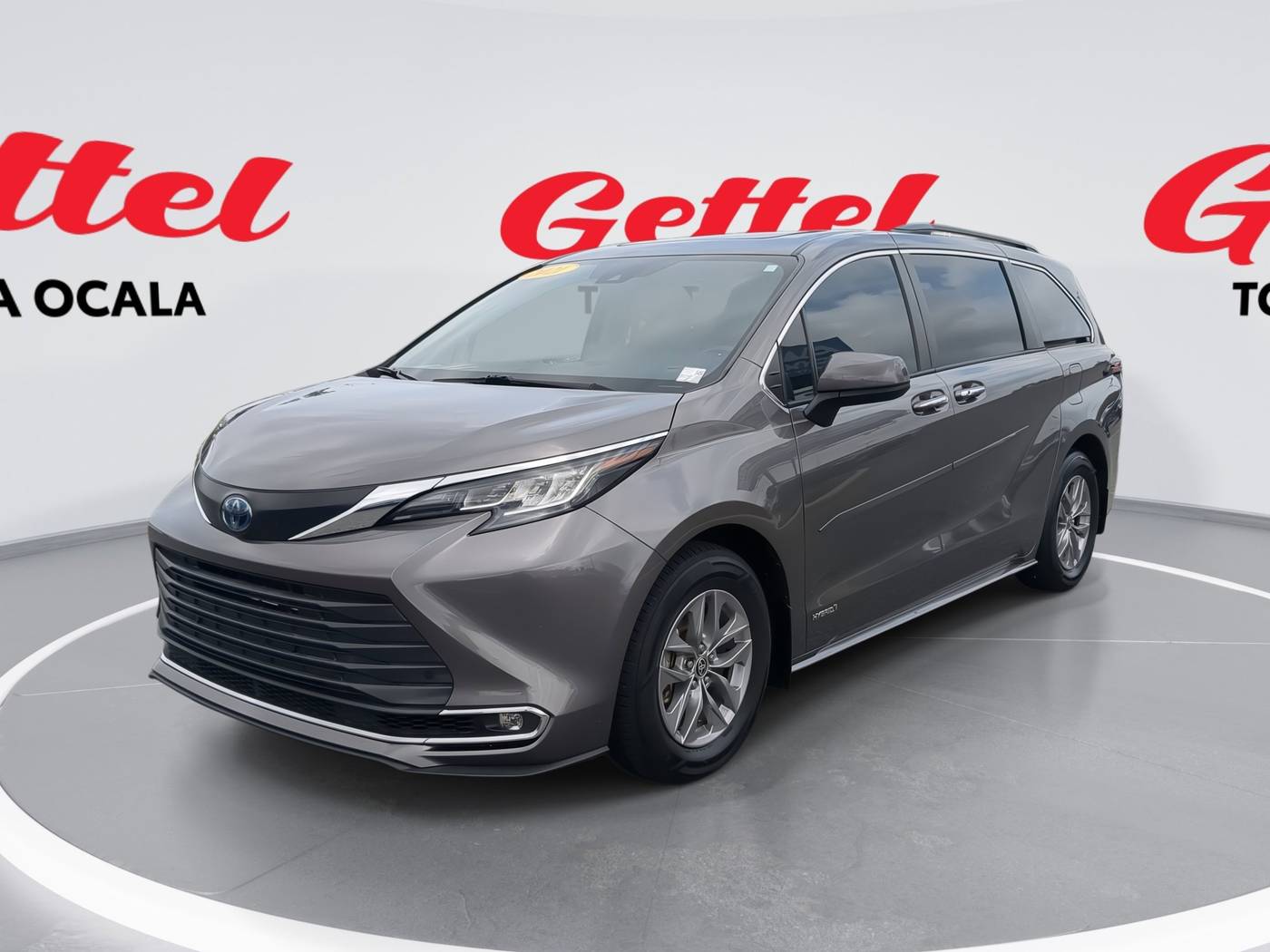 2021 Toyota Sienna XLE — Minivan — 111,334 mi — Ocala, FL
