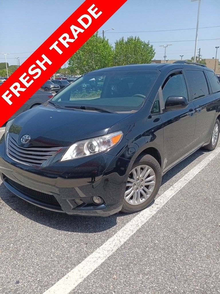 2017 Toyota Sienna XLE — Minivan — 59,325 mi — Ocala, FL