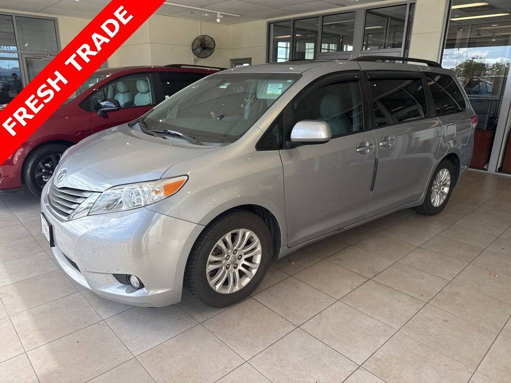 2014 Toyota Sienna XLE — Minivan — 146,857 mi — Ocala, FL