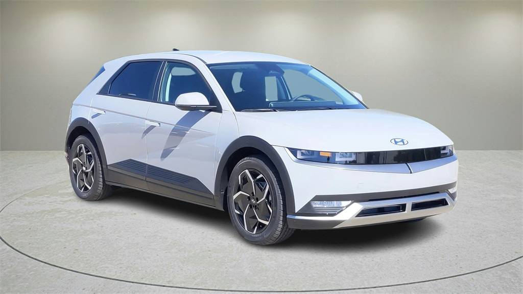 2023 Hyundai IONIQ 5 SE — SUV — 9 mi — Arlington, TX