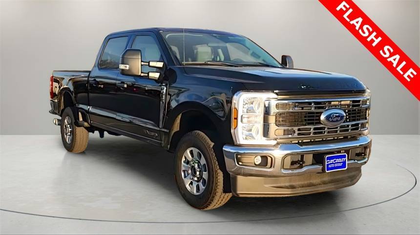 2024 Ford Super Duty F-250 XLT — Pickup Truck — 3,871 mi — Arlington, TX