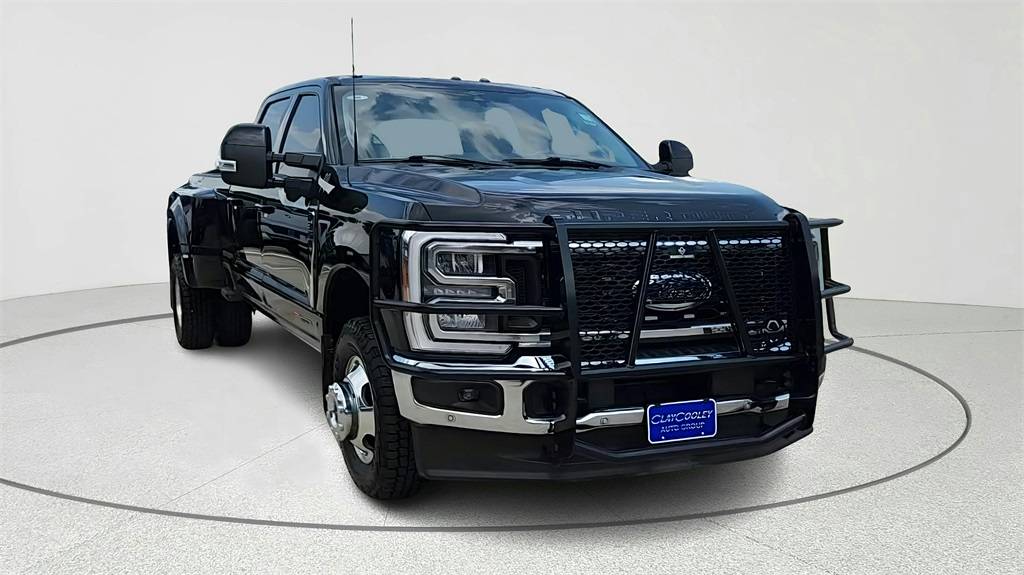 2023 Ford Super Duty F-350 LARIAT — Pickup Truck — 52,935 mi — Arlington, TX