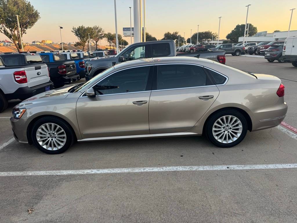 2016 Volkswagen Passat 1.8T SE — Sedan — 88,216 mi — Arlington, TX