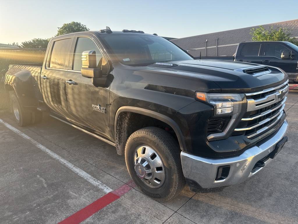 2024 Chevrolet Silverado 3500HD LTZ — Pickup Truck — 136,750 mi — Arlington, TX
