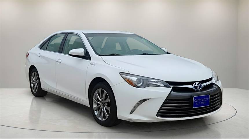 2015 Toyota Camry Hybrid LE — Sedan — 131,459 mi — Arlington, TX