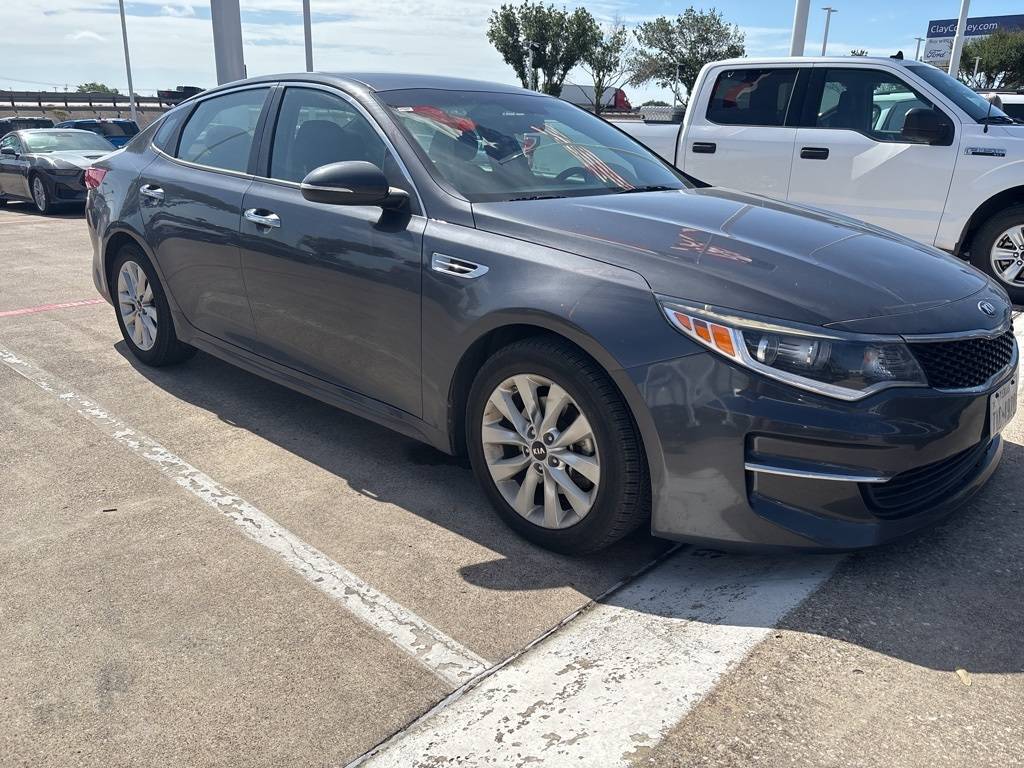 2017 Kia Optima LX — Sedan — 77,462 mi — Arlington, TX