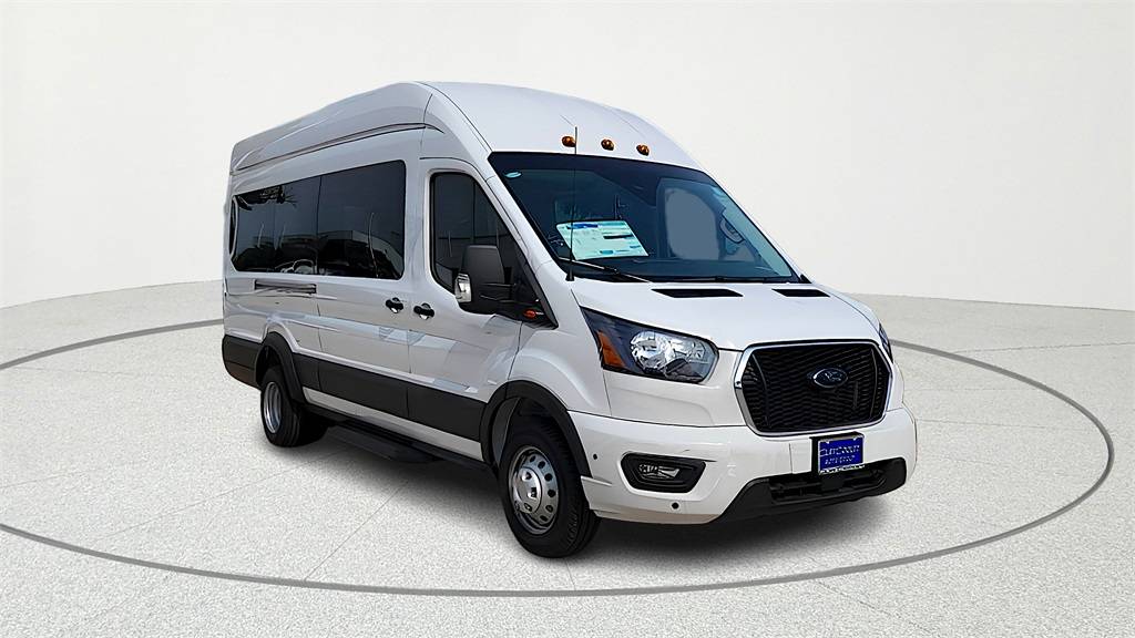 2025 Ford Transit XLT
