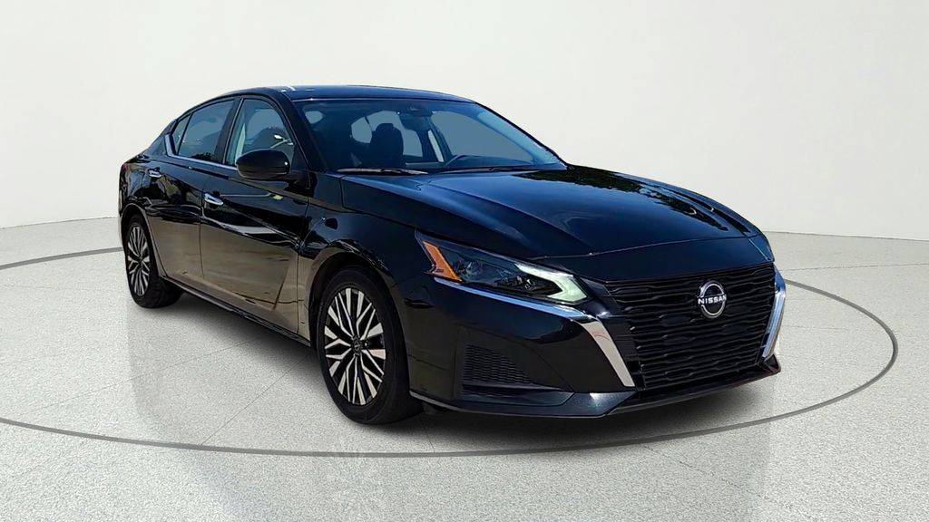 2024 Nissan Altima SV