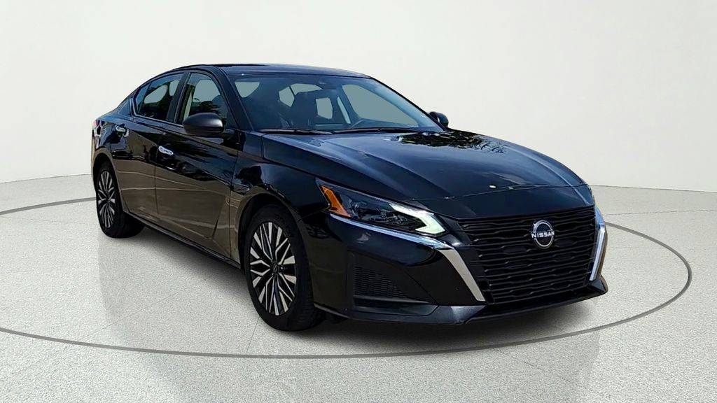 2024 Nissan Altima SV