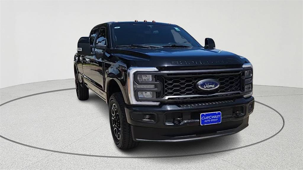 2023 Ford Super Duty F-350 LARIAT — Pickup Truck — 88,165 mi — Arlington, TX