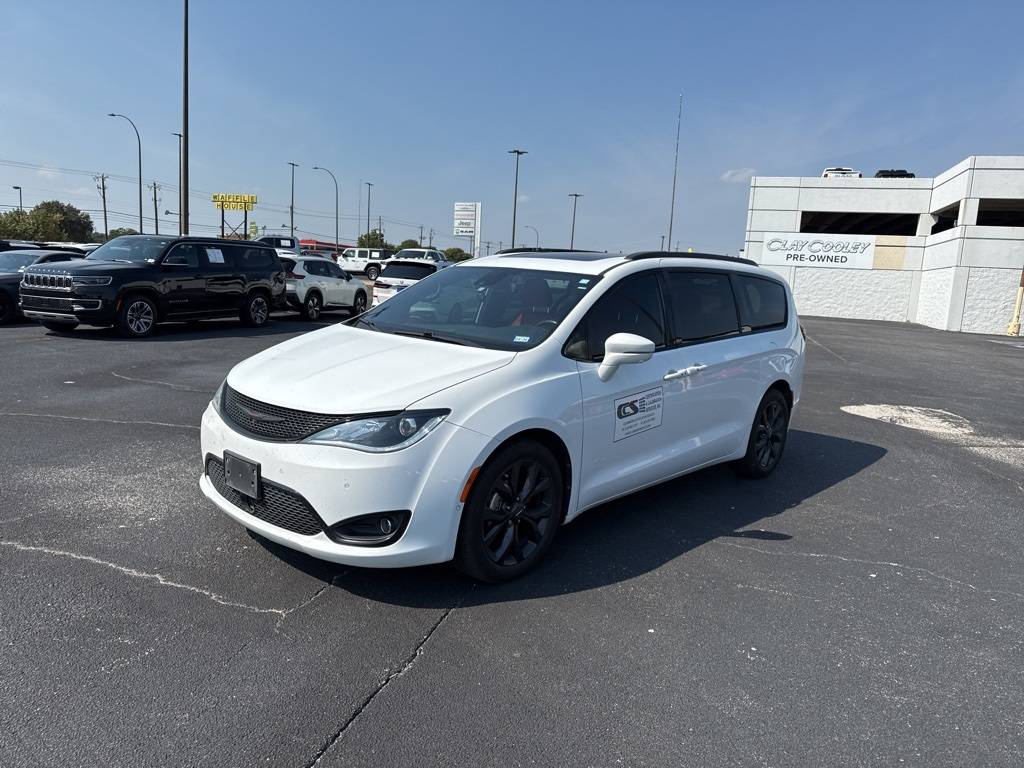 2020 Chrysler Pacifica Red S — Minivan — 179,318 mi — Arlington, TX