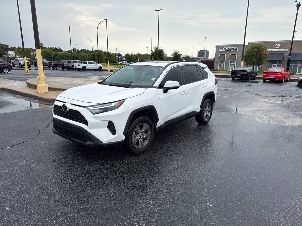 2022 Toyota RAV4 XLE — SUV — 101,632 mi — Arlington, TX