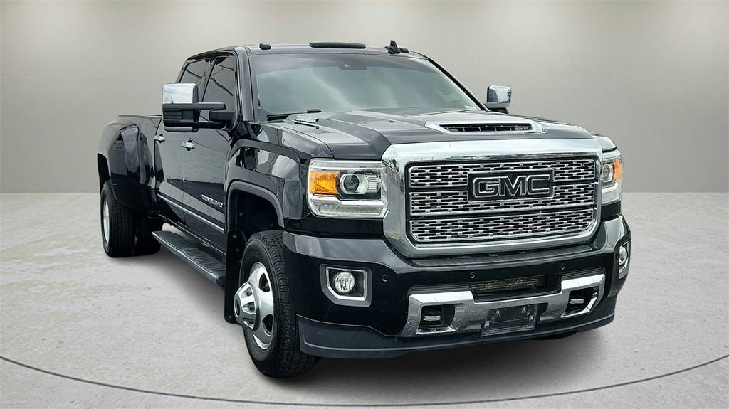 2018 GMC Sierra 3500HD Denali — Pickup Truck — 129,992 mi — Arlington, TX
