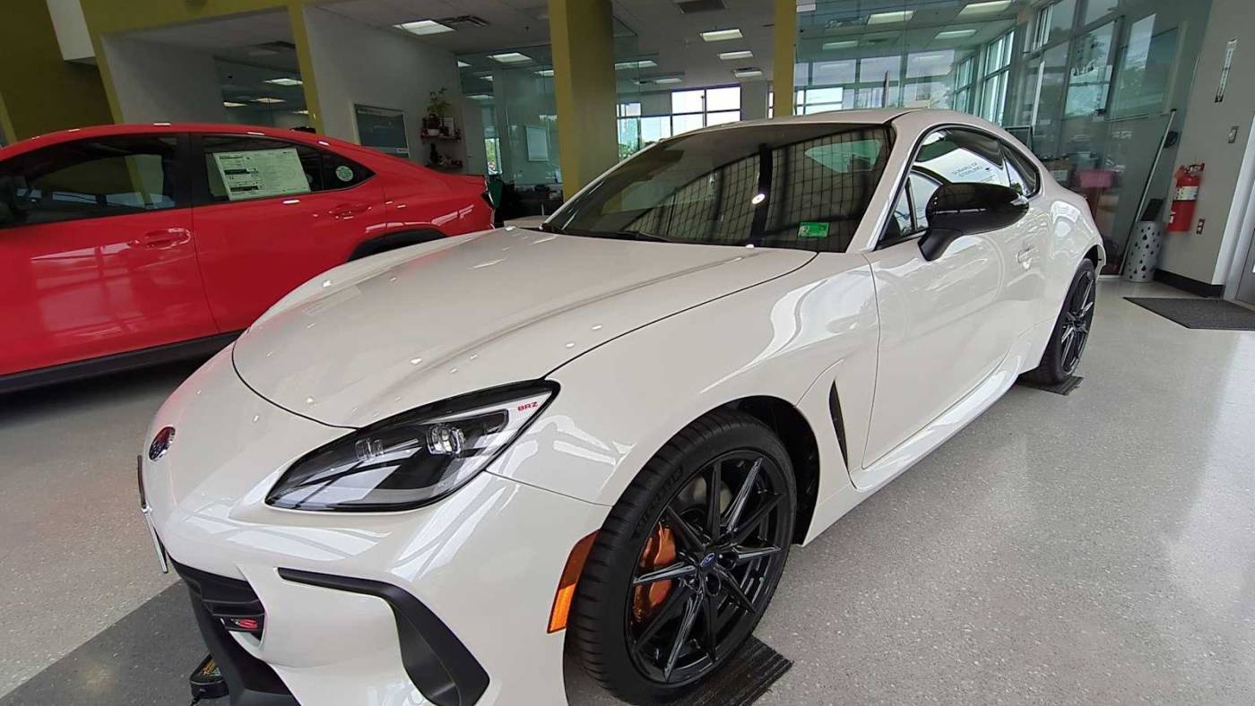 2025 Subaru BRZ tS