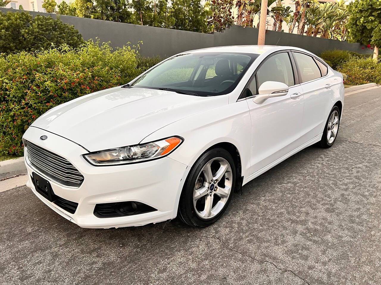 2016 Ford Fusion SE — Sedan — 103,000 mi — Huntington Beach, CA