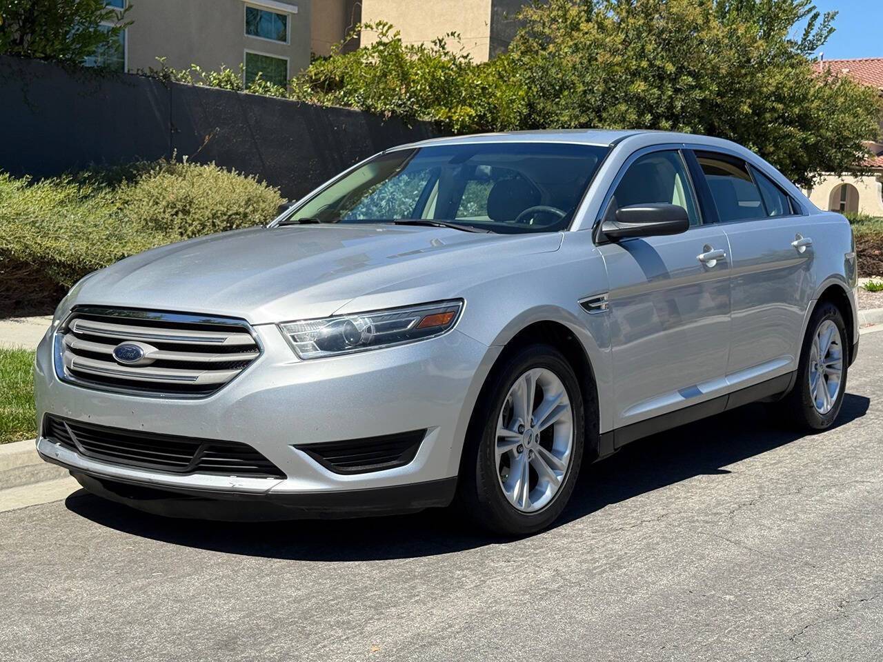 2016 Ford Taurus SE