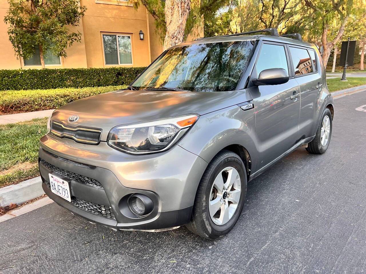 2017 Kia Soul Base — Hatchback — 73,000 mi — Huntington Beach, CA