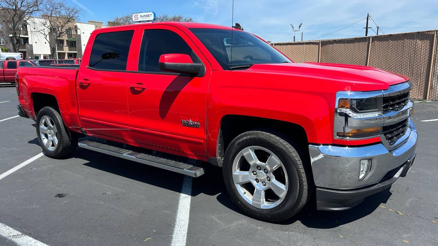 2018 Chevrolet Silverado 1500 LT — Pickup Truck — 99,982 mi — Santa Ana, CA