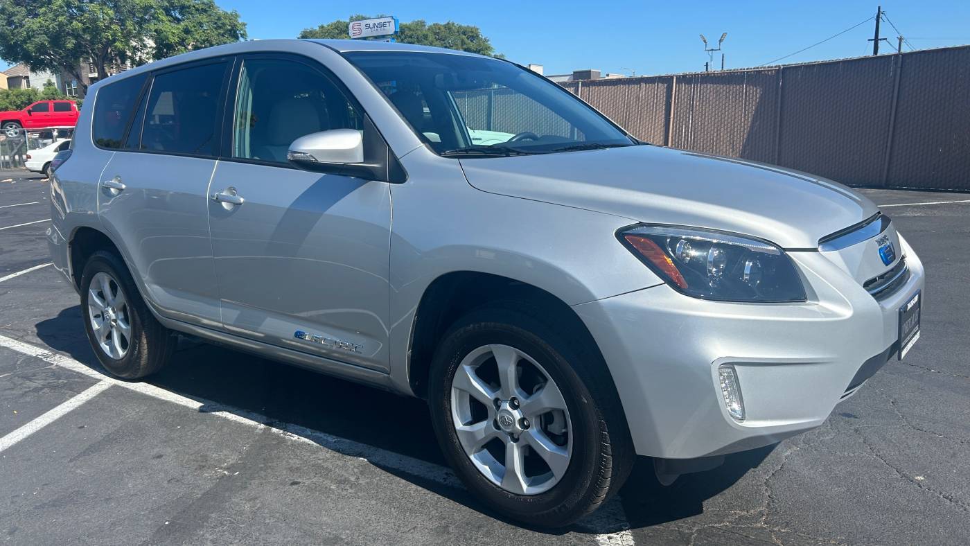 2013 Toyota RAV4 EV Base