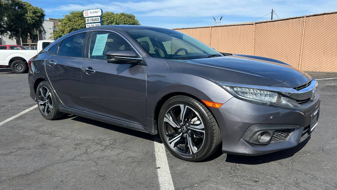 2017 Honda Civic Touring — Sedan — 131,576 mi — Santa Ana, CA