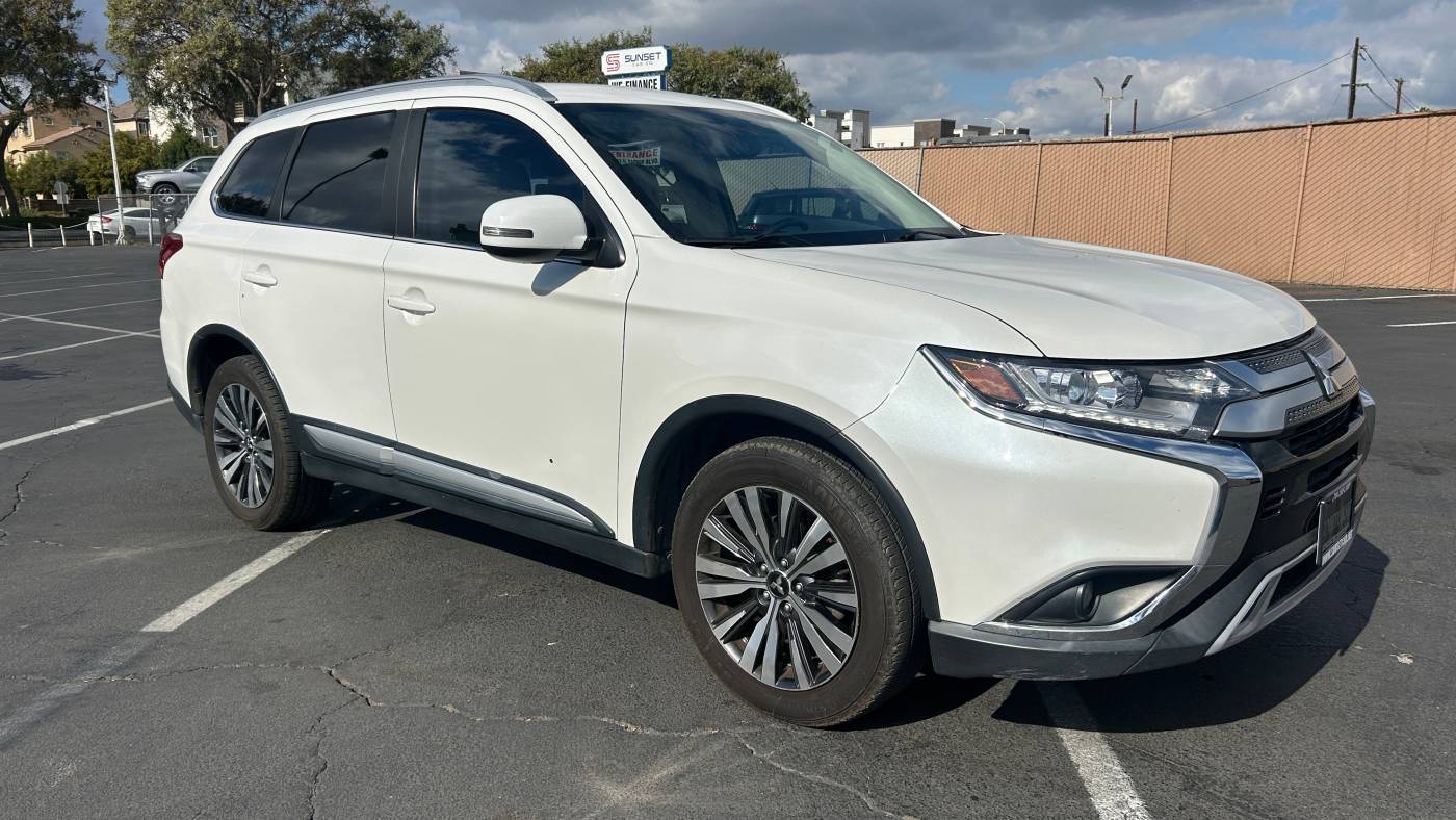 2019 Mitsubishi Outlander SEL — SUV — 128,849 mi — Santa Ana, CA