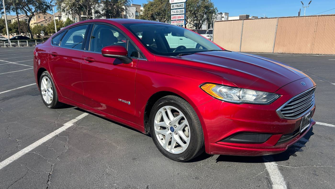 2018 Ford Fusion Hybrid SE — Sedan — 122,362 mi — Santa Ana, CA