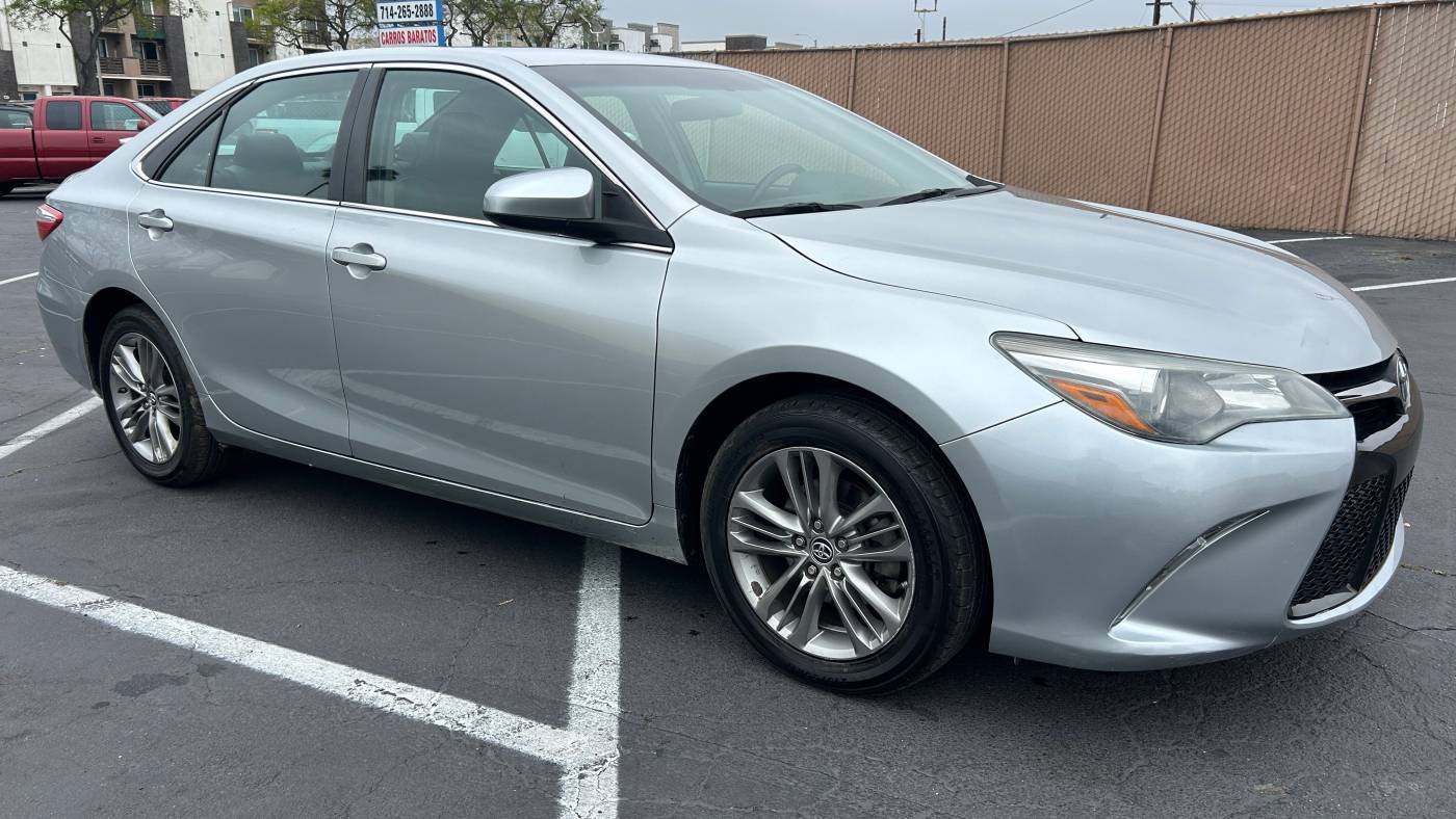 2016 Toyota Camry SE — Sedan — 73,957 mi — Santa Ana, CA