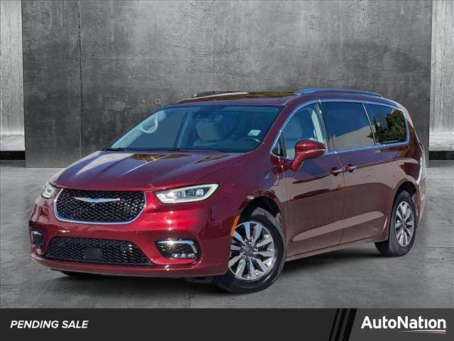 2021 Chrysler Pacifica Hybrid Touring L — Minivan — 67,098 mi — Santa Clara, CA