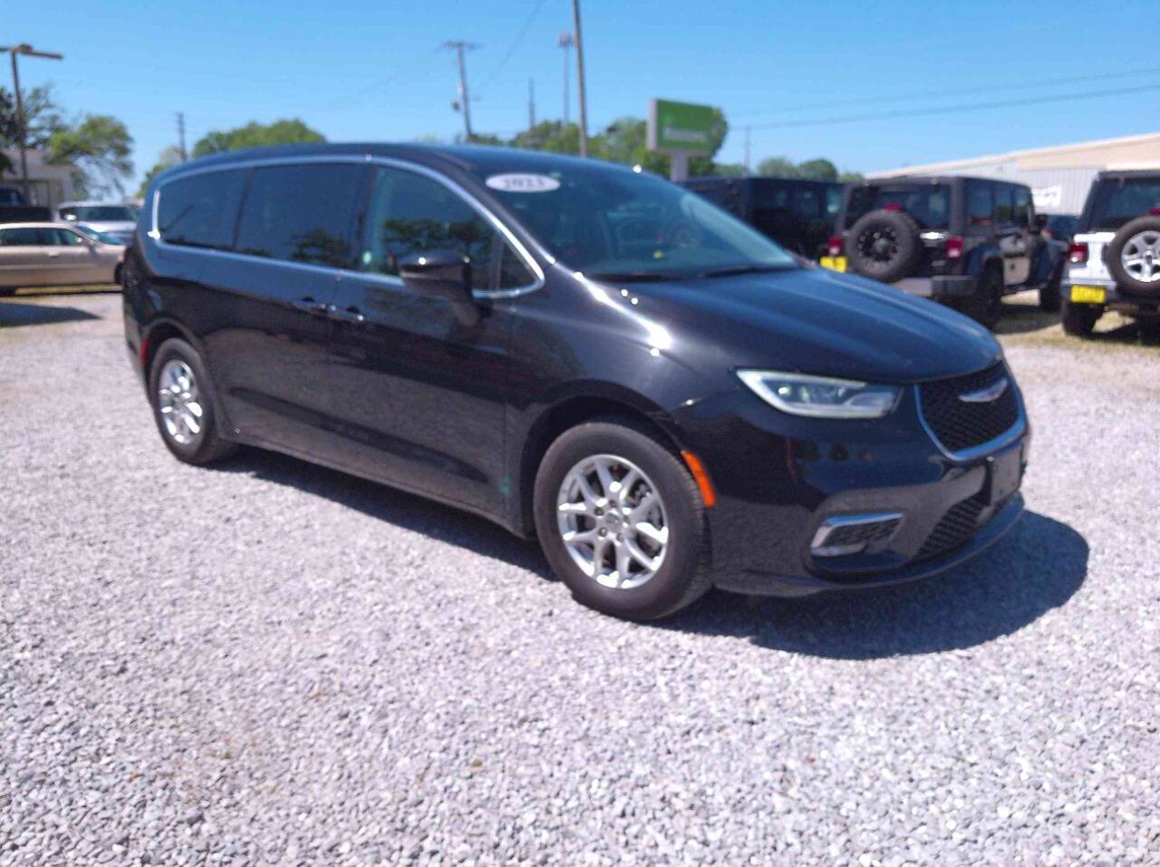 2023 Chrysler Pacifica Touring L — Minivan — 103,470 mi — Picayune, MS