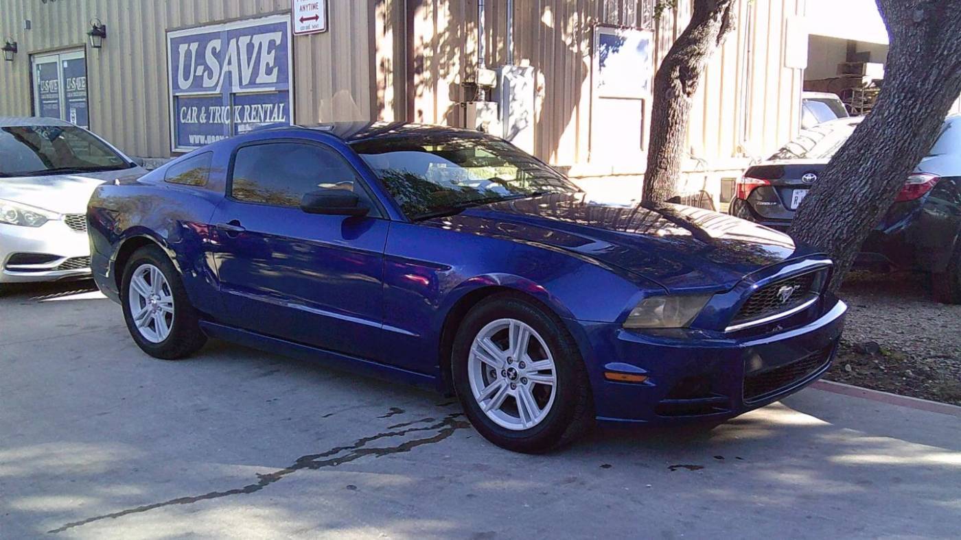 2013 Ford Mustang V6 — Coupe — 121,106 mi — San Antonio, TX