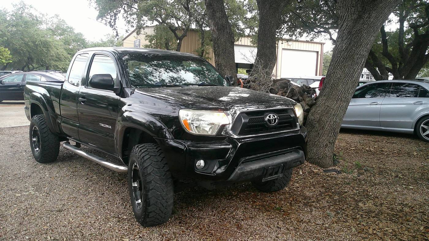 2012 Toyota Tacoma PreRunner — Pickup Truck — 114,677 mi — San Antonio, TX