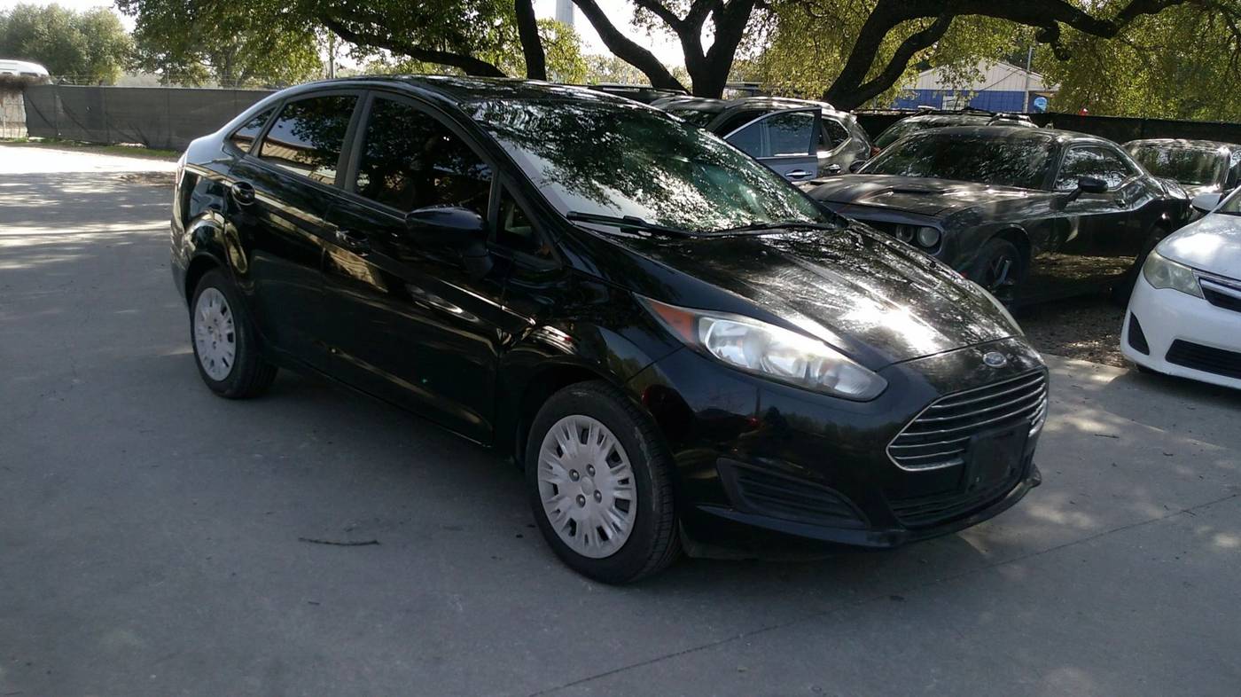 2018 Ford Fiesta S — Sedan — 101,303 mi — San Antonio, TX