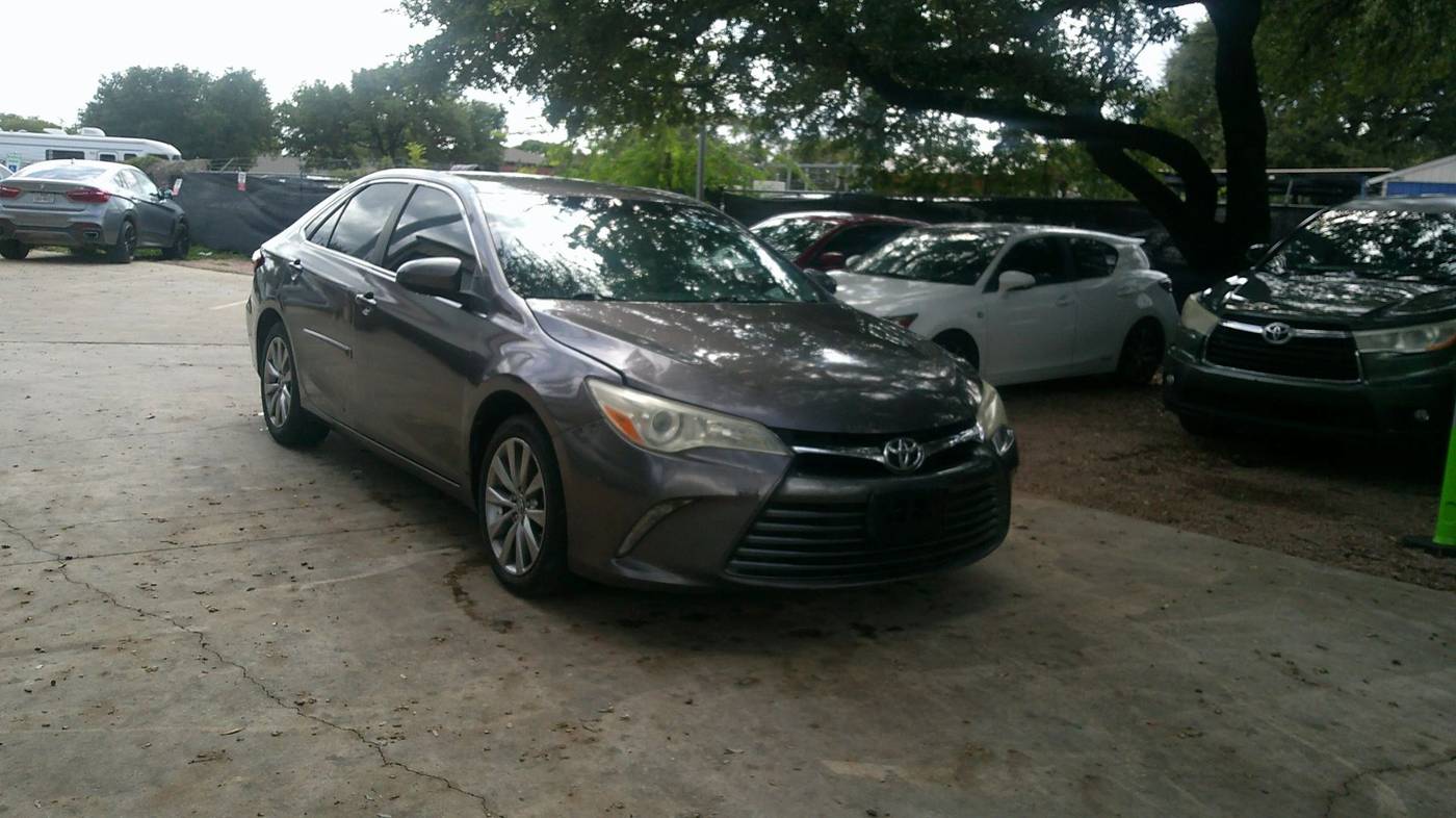 2017 Toyota Camry XLE — Sedan — 149,812 mi — San Antonio, TX