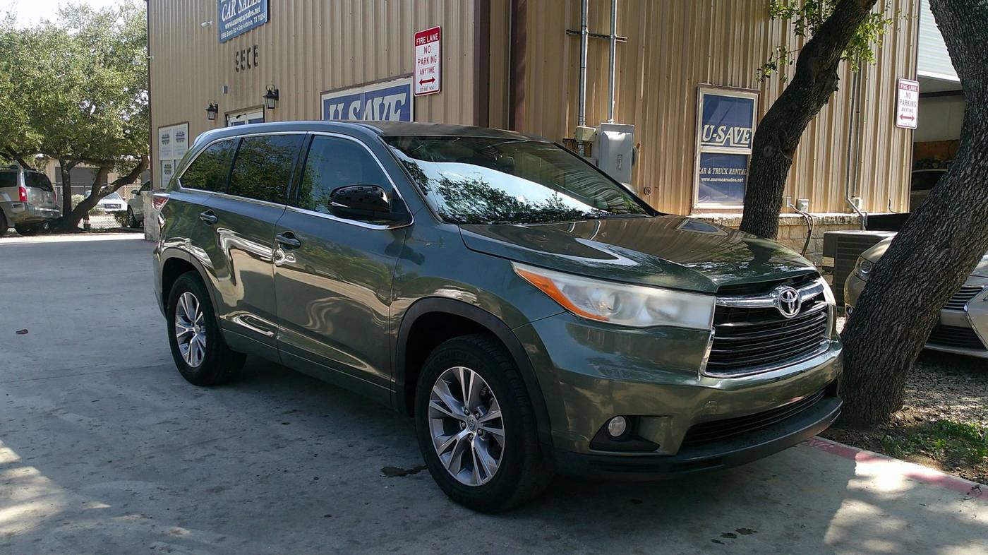 2014 Toyota Highlander LE V6 — SUV — 122,938 mi — San Antonio, TX