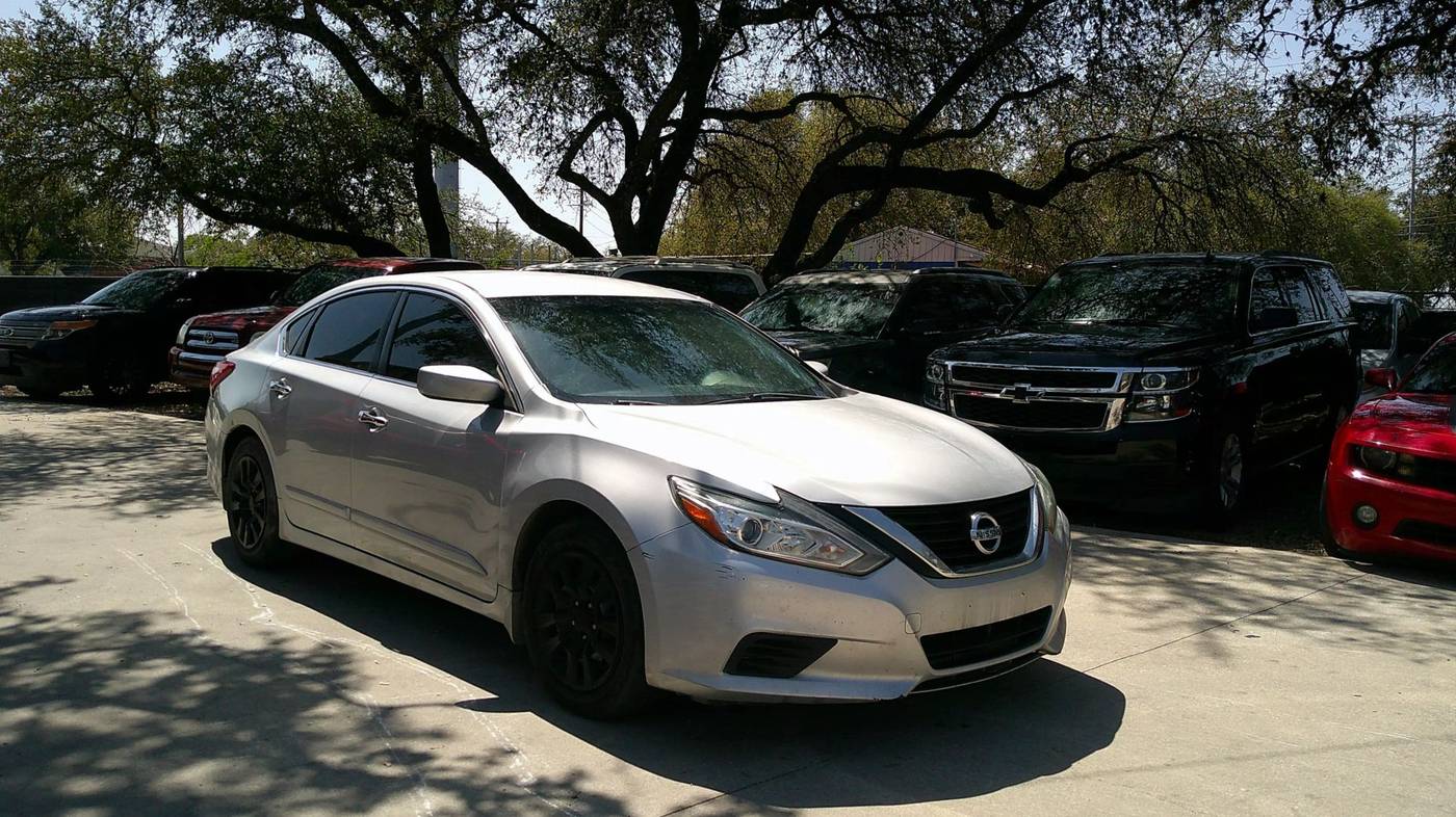 2017 Nissan Altima 2.5 S — Sedan — 114,118 mi — San Antonio, TX