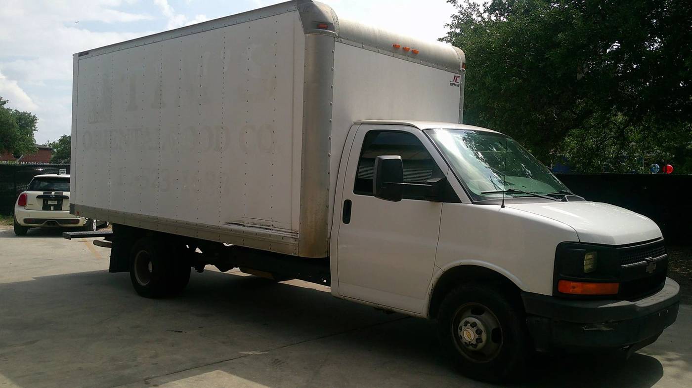 2014 Chevrolet Express Commercial Cutaway 3500 — Chassis Cab Truck — 128,043 mi — San Antonio, TX