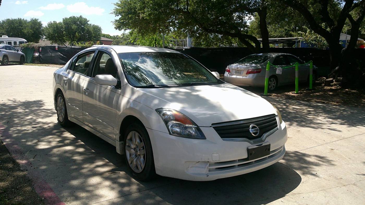 2009 Nissan Altima 2.5 S — Sedan — 98,618 mi — San Antonio, TX