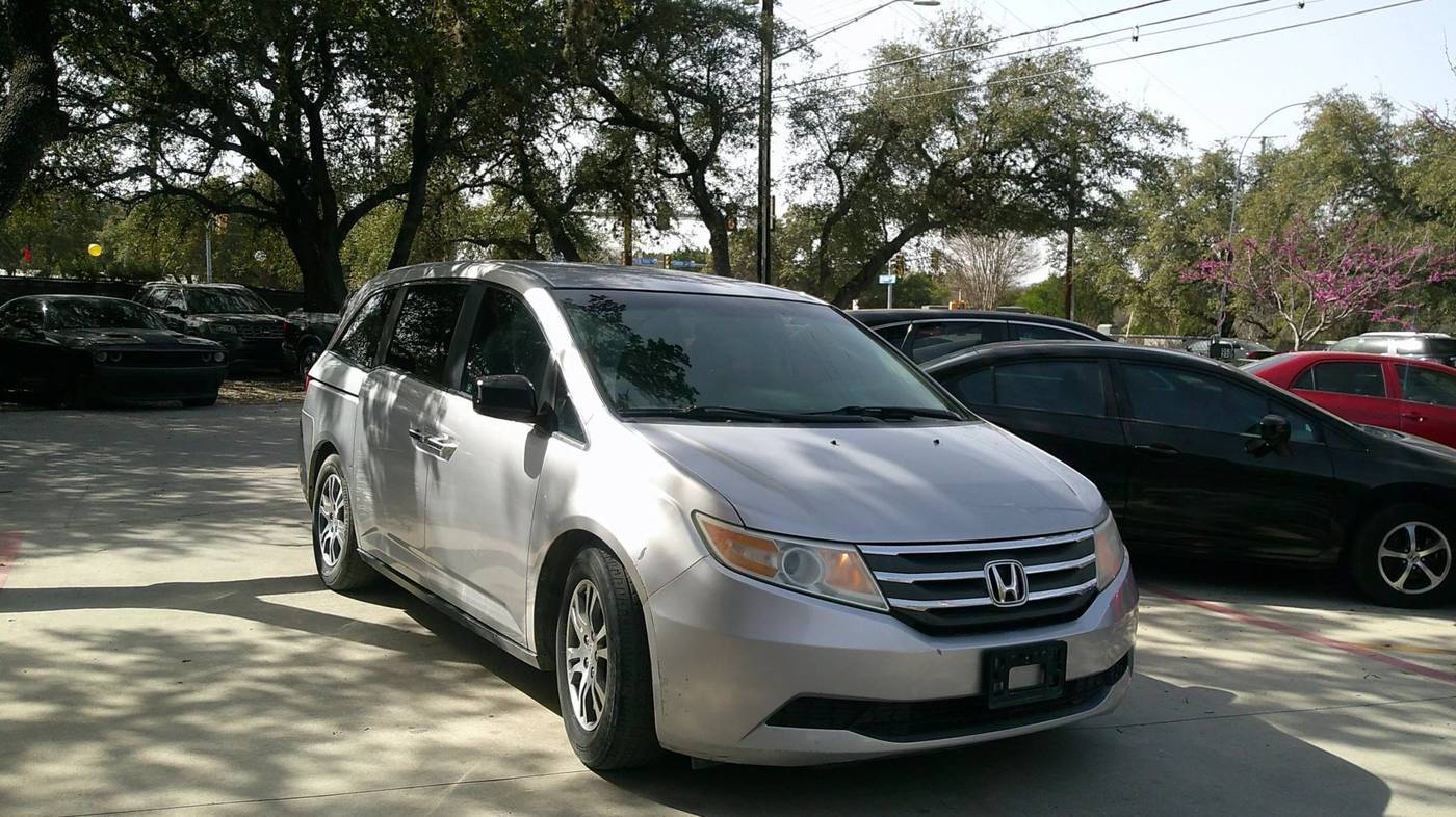 2012 Honda Odyssey EX — Minivan — 143,176 mi — San Antonio, TX