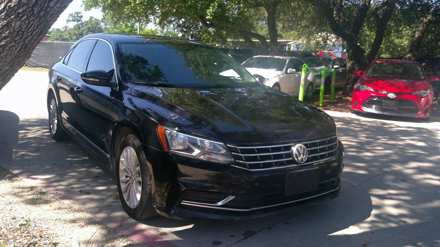 2017 Volkswagen Passat 1.8T SE — Sedan — 125,096 mi — San Antonio, TX