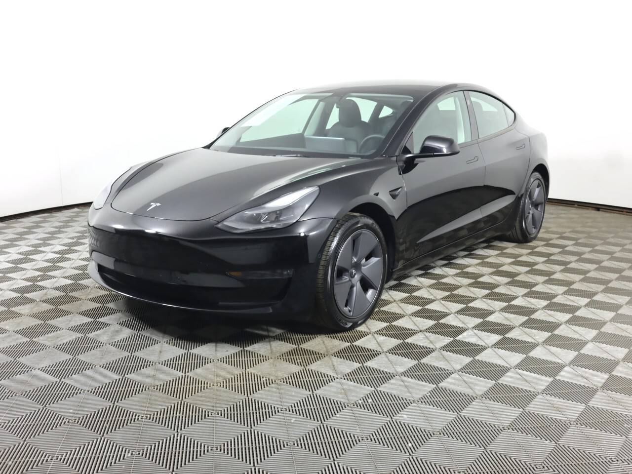 2022 Tesla Model 3 Long Range — Sedan — 30,003 mi — Lynnwood, WA