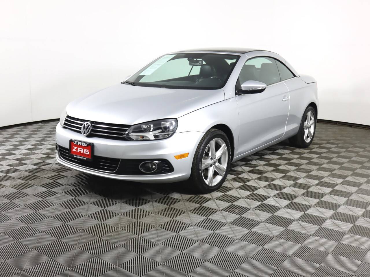 2012 Volkswagen Eos Lux — Convertible — 64,906 mi — Lynnwood, WA