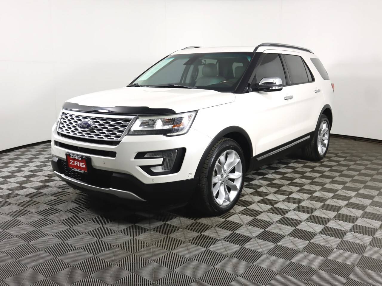 2016 Ford Explorer Platinum — SUV — 100,245 mi — Lynnwood, WA