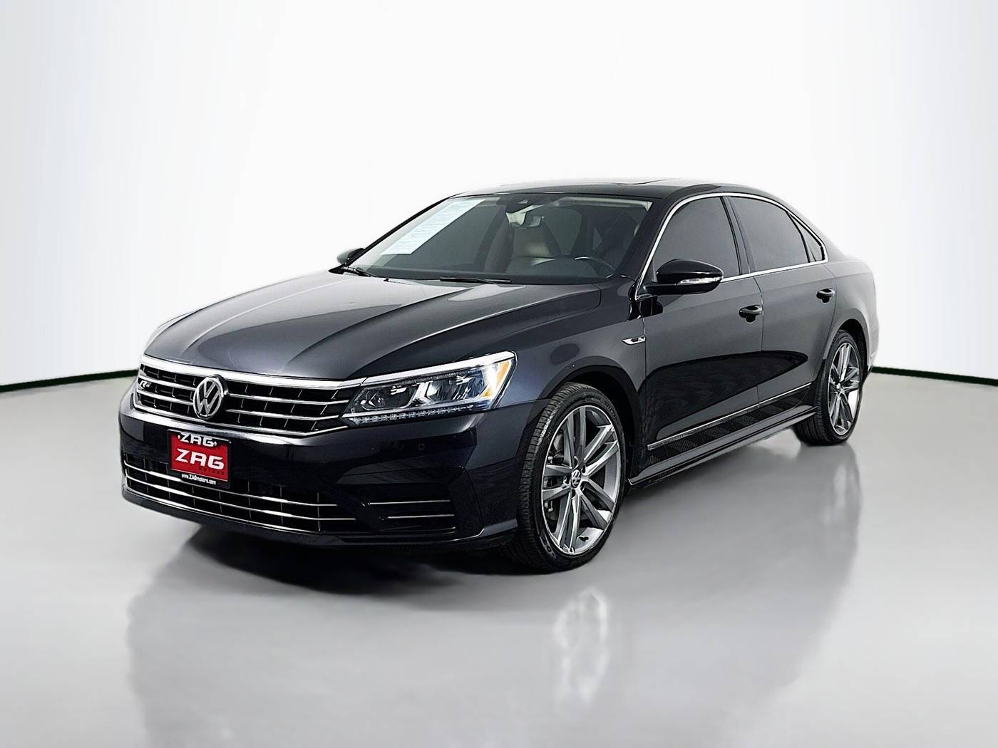 2019 Volkswagen Passat SE R-Line — Sedan — 104,992 mi — Lynnwood, WA