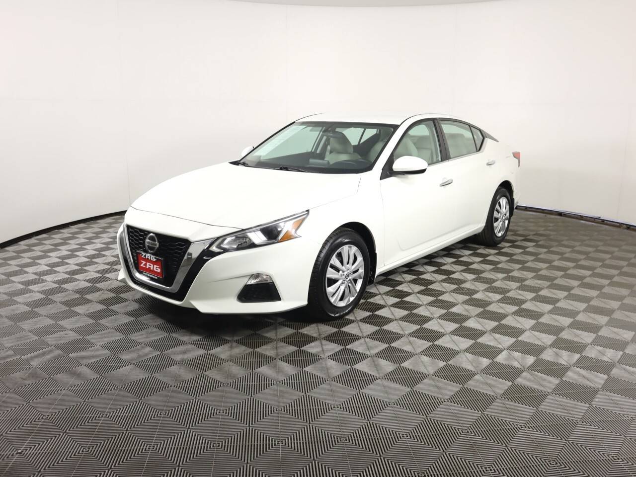 2019 Nissan Altima S — Sedan — 77,567 mi — Lynnwood, WA