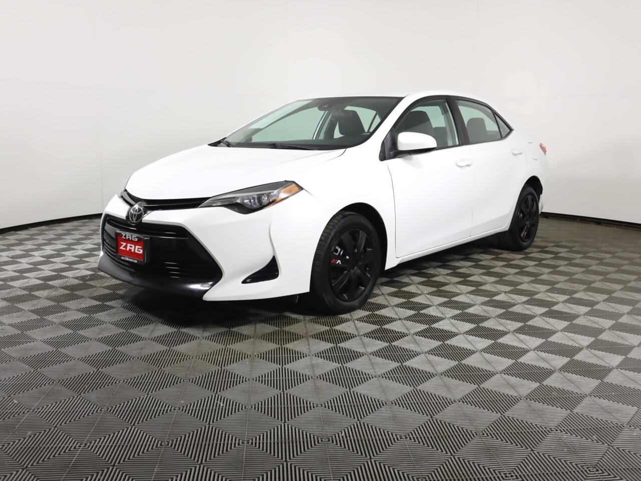 2017 Toyota Corolla LE — Sedan — 98,309 mi — Lynnwood, WA