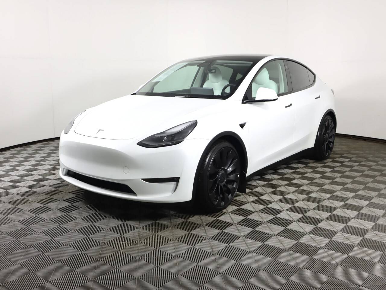2022 Tesla Model Y Performance — SUV — 40,561 mi — Lynnwood, WA