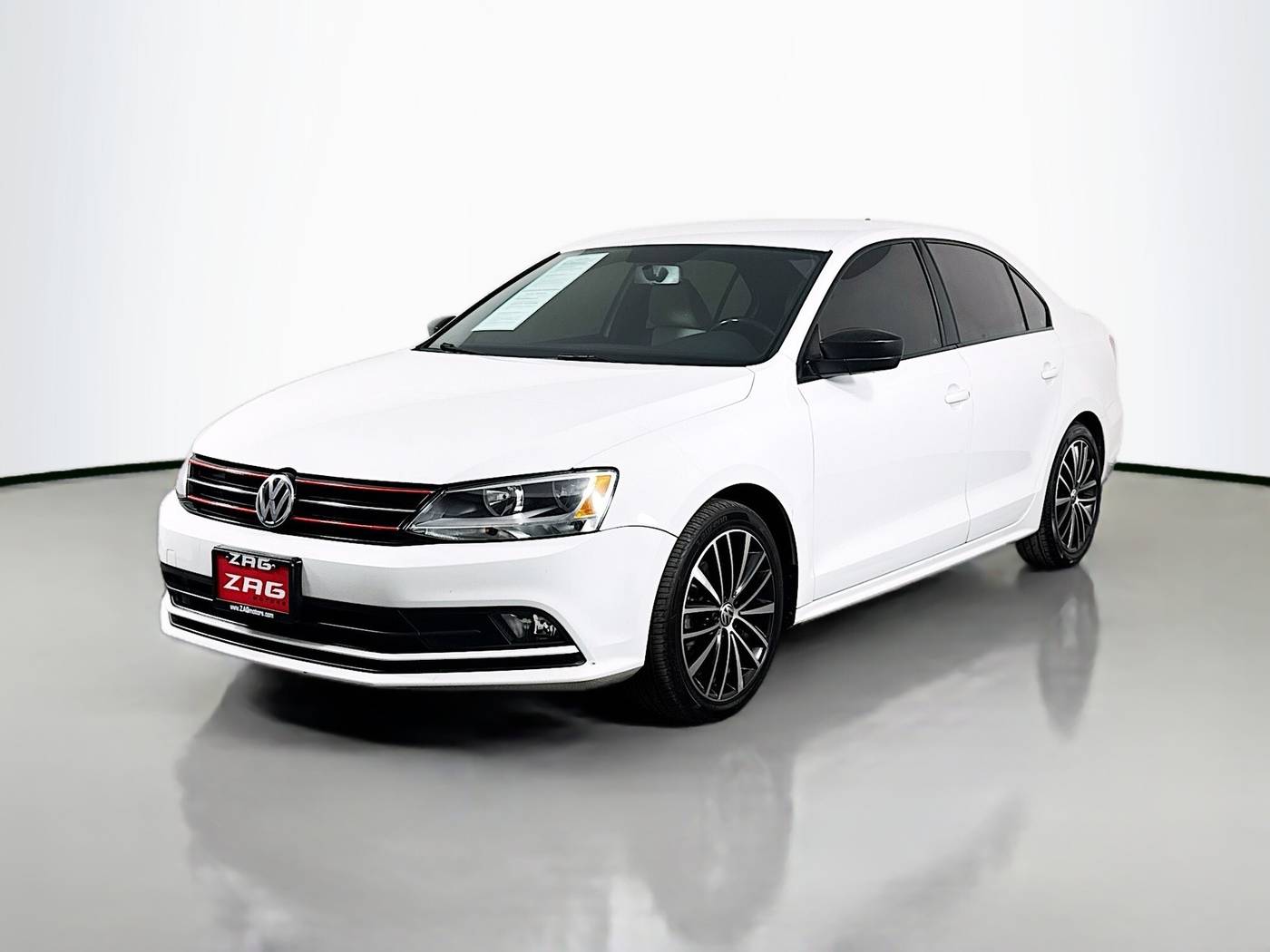 2016 Volkswagen Jetta 1.8T Sport — Sedan — 101,244 mi — Lynnwood, WA