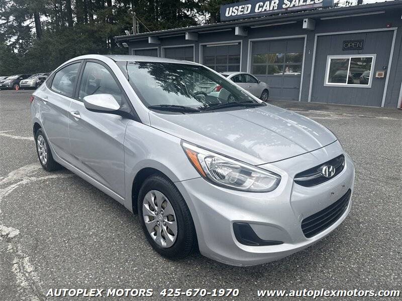 2016 Hyundai Accent SE