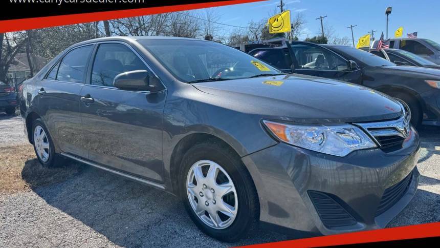 2014 Toyota Camry LE — Sedan — 96,300 mi — Houston, TX