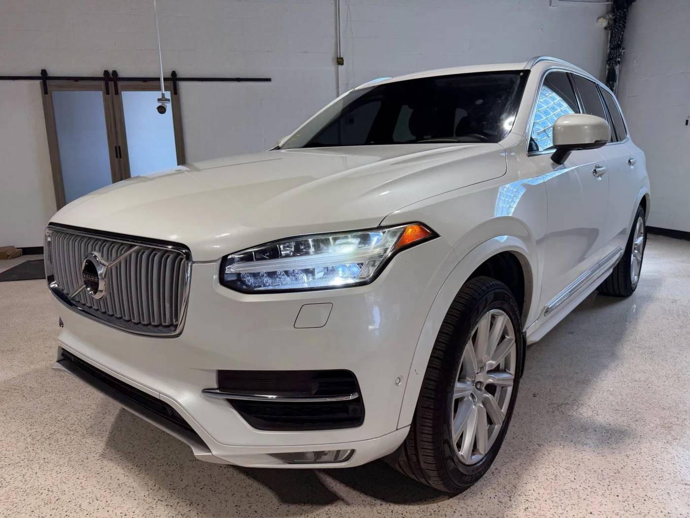 2016 Volvo XC90 T6 Inscription — SUV — 98,388 mi — St Petersburg, FL